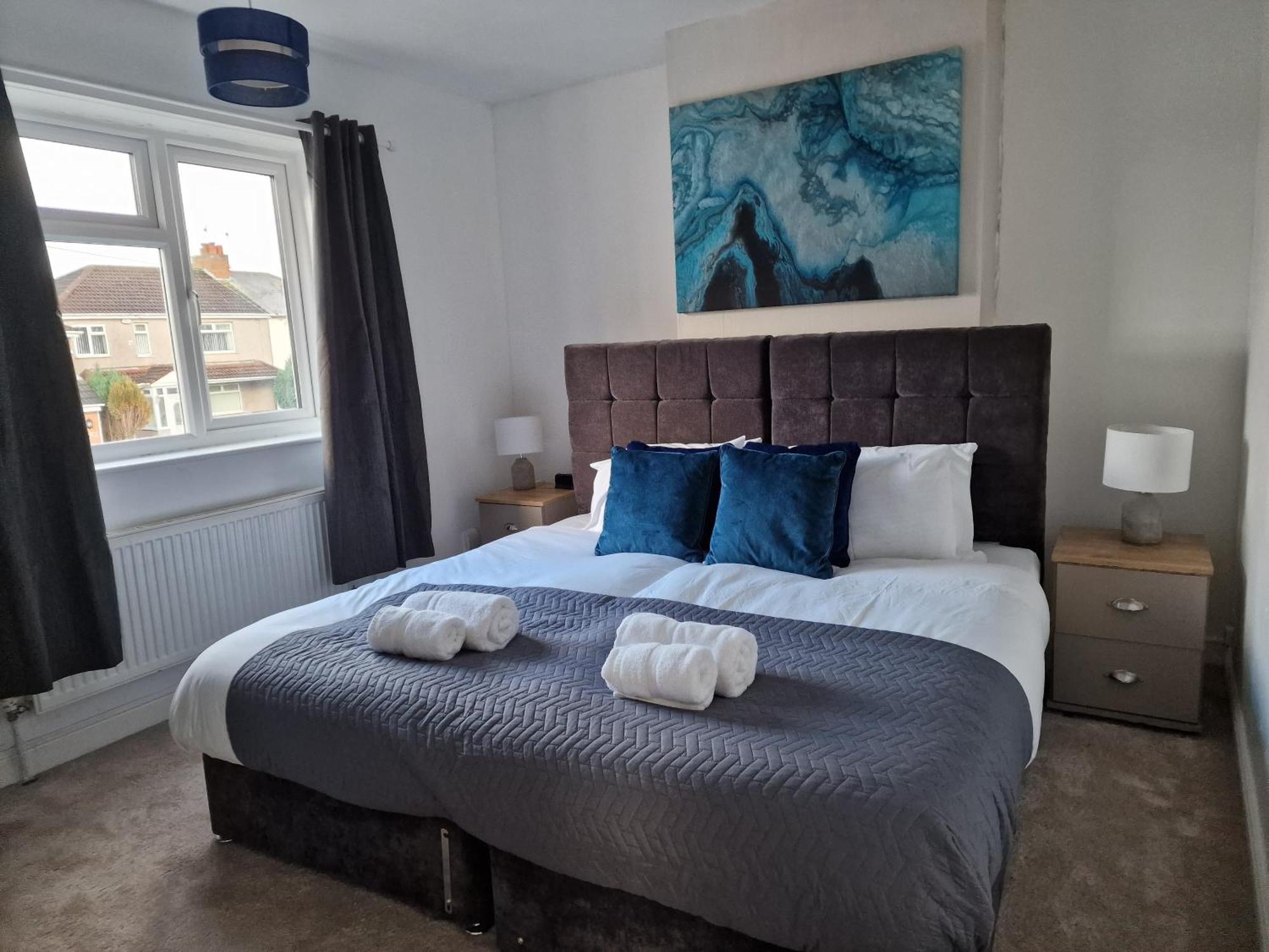 Modern 4-Bed House With Garden & Parking Villa Coventry Kültér fotó